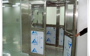 凈化設(shè)備風(fēng)淋室的電機(jī)也是需要保養(yǎng)的-你知道嗎？【東鑫凈化】