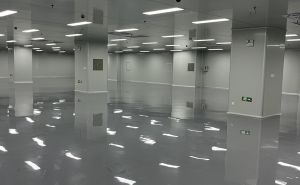 無(wú)塵車(chē)間為生產(chǎn)提供穩(wěn)定環(huán)境，更多搜索視頻號(hào)：@凈化東哥